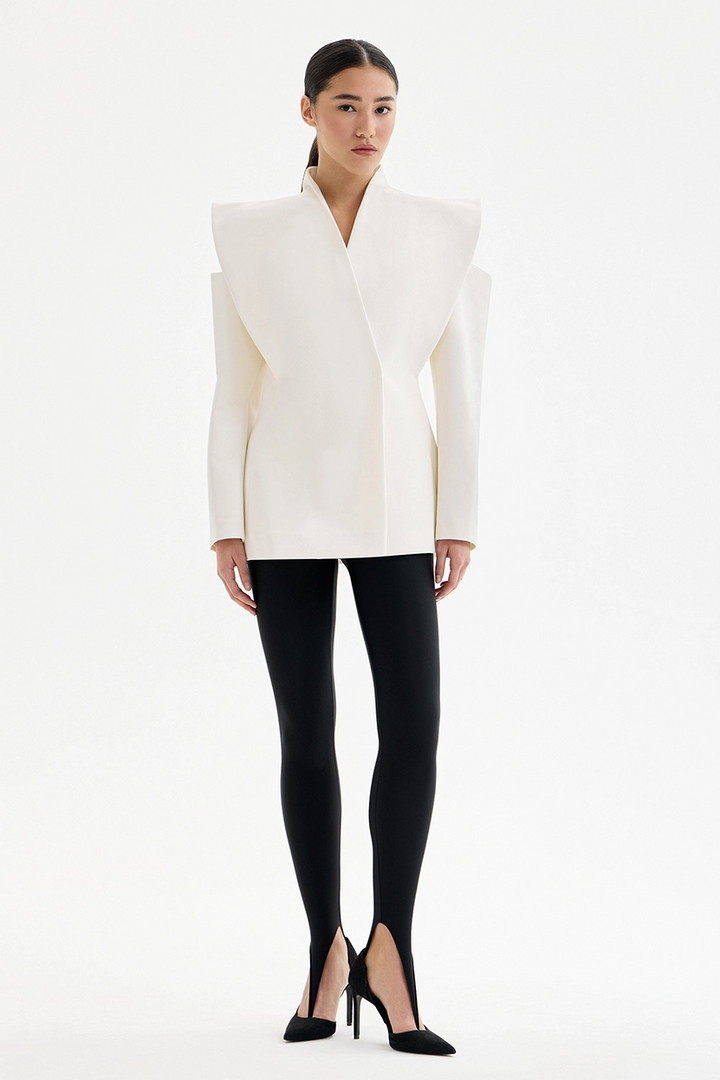 Maëlys – Veste sculpturale