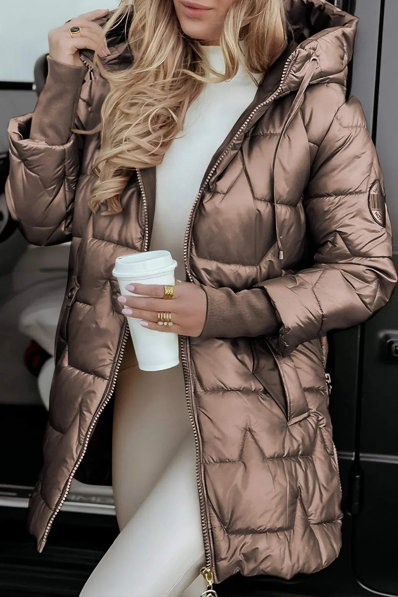 Nolwen – Manteau d’hiver élégant avec capuche et matelassage