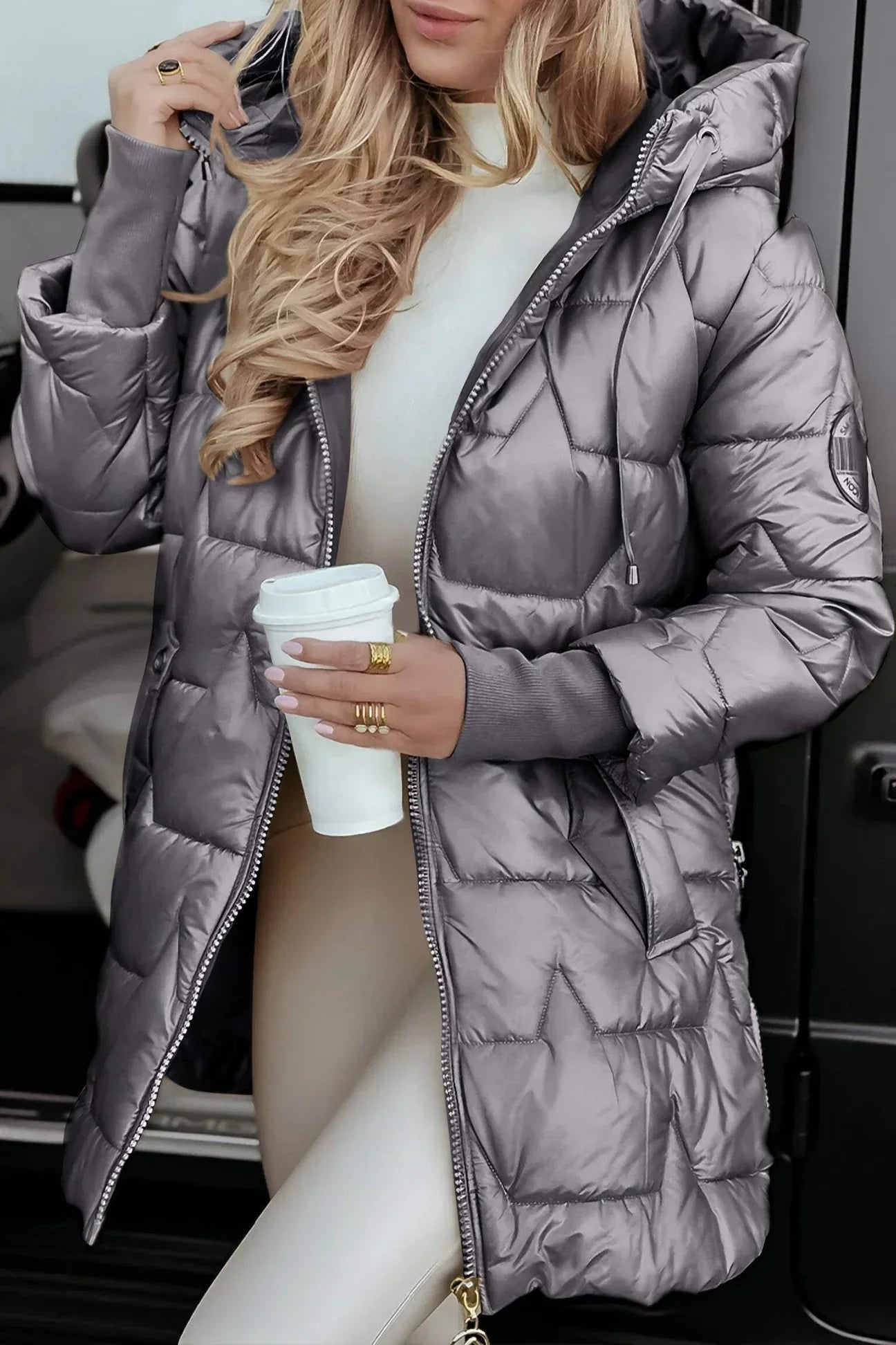 Nolwen – Manteau d’hiver élégant avec capuche et matelassage