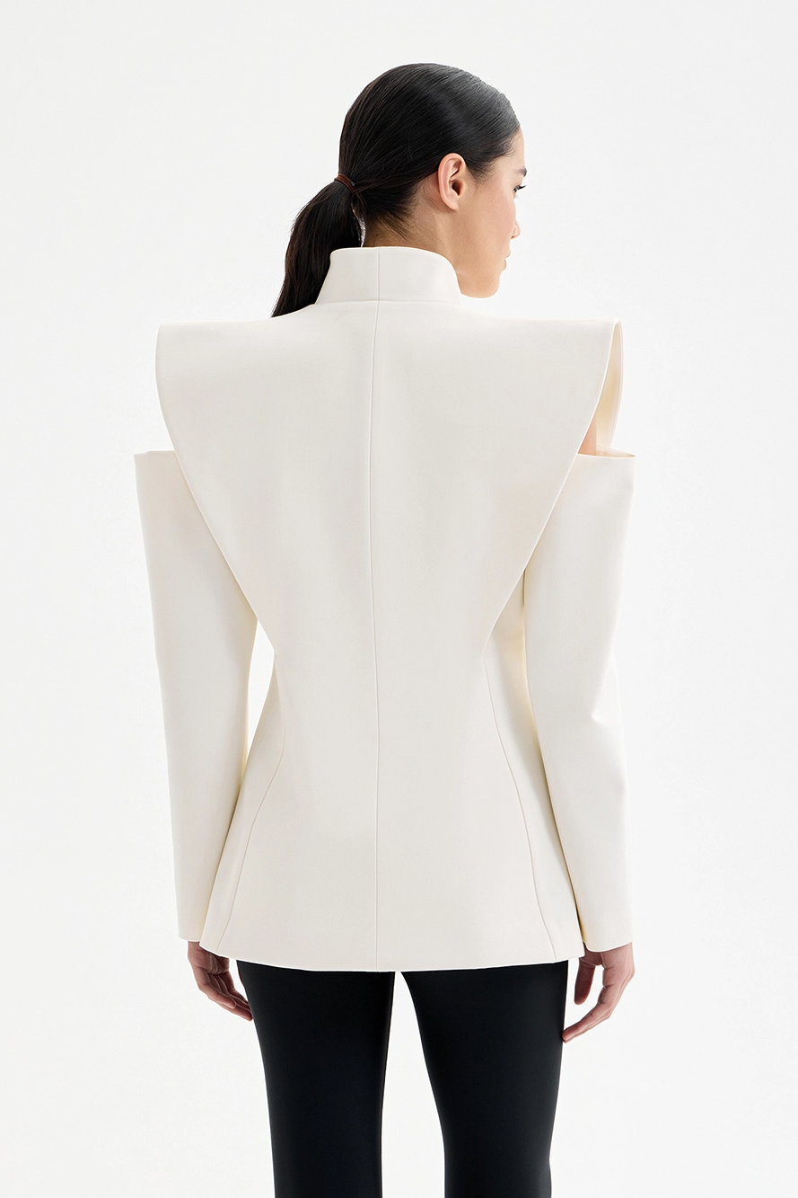 Maëlys – Veste sculpturale
