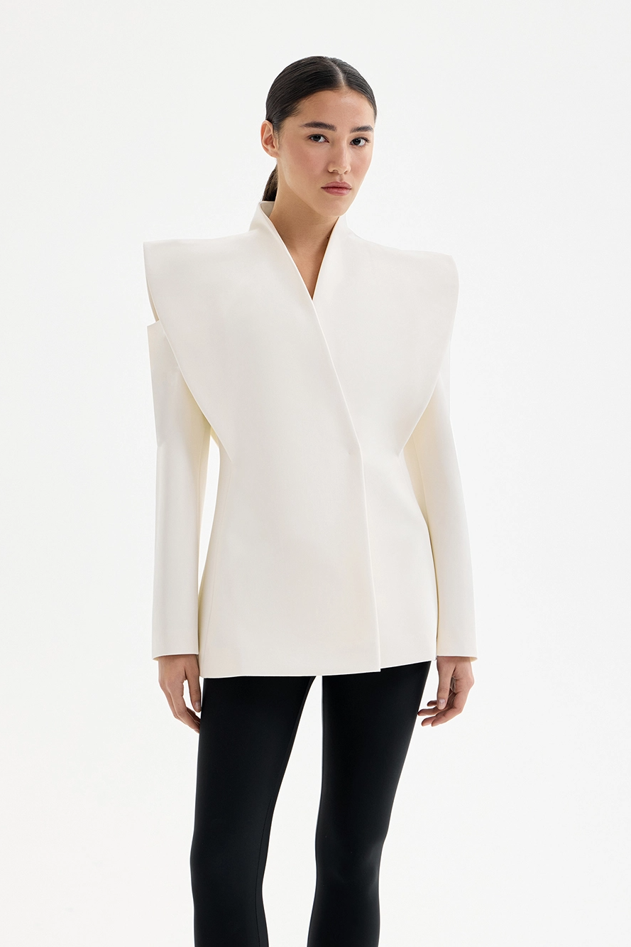 Maëlys – Veste sculpturale
